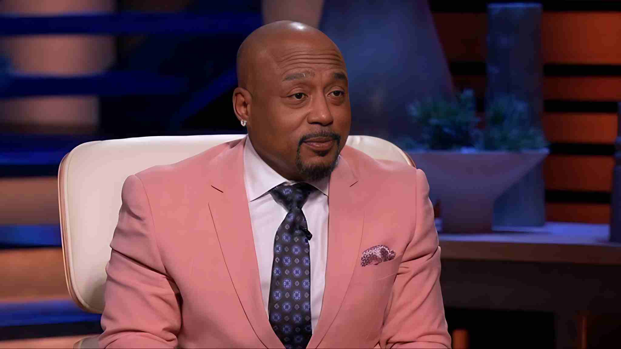 Daymond John Net Worth 2024 - Age, Bio, Wife, Height & Wiki Insights!